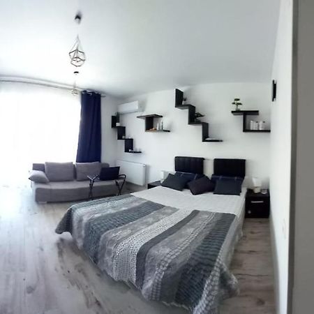 Apartament Garsoniera Saturn Zewnętrze zdjęcie