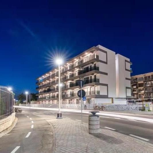 Apartament Garsoniera Saturn Zewnętrze zdjęcie