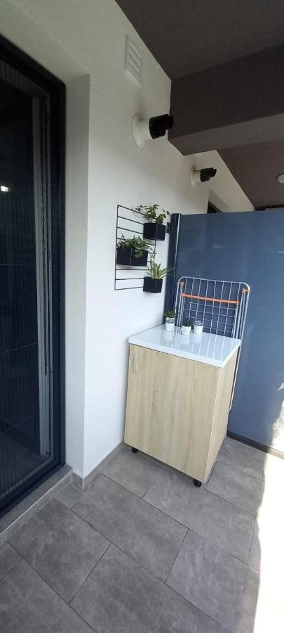 Apartament Garsoniera Saturn Zewnętrze zdjęcie